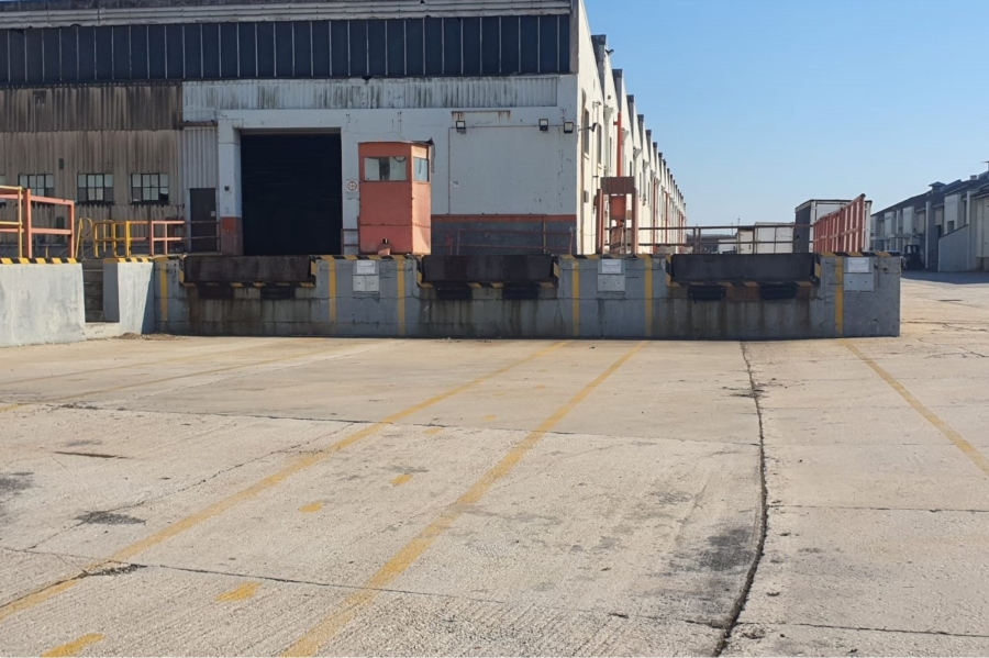 To Let commercial Property for Rent in Sidwell Eastern Cape